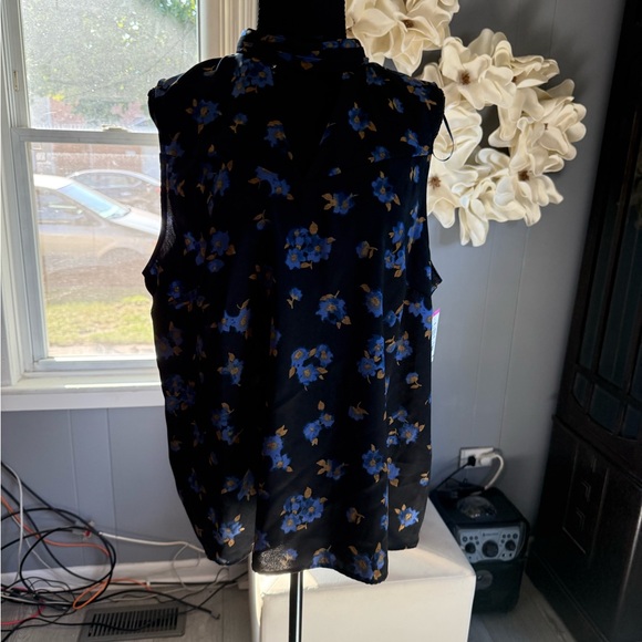 Halogen Tops - Halogen Black and Blue Floral Blouse